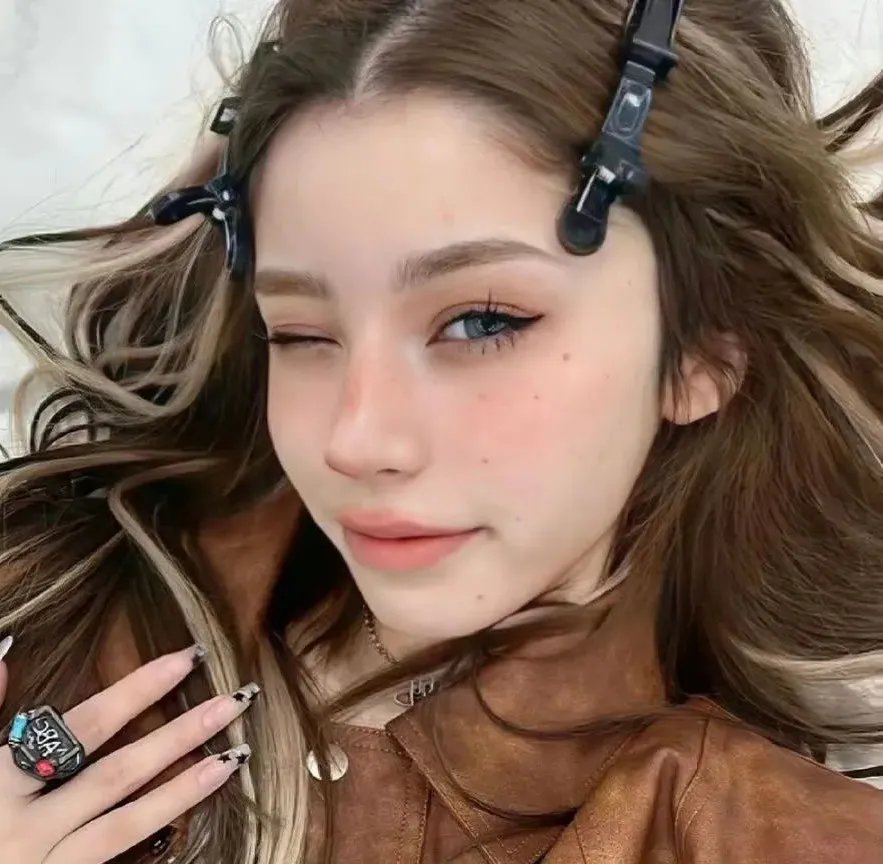 布里叶女士 在线观看